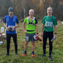 Plus Nutritionin ravitsemusterapeutti palkintokorokkeella Hiidenkierros 2024 -kilpailun voittajana.